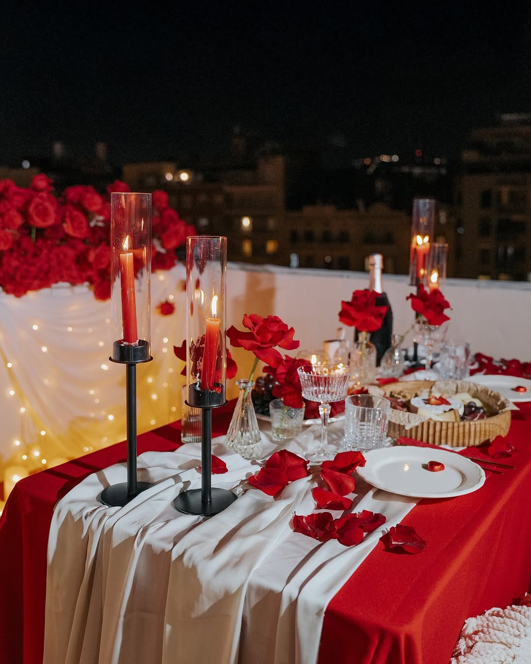 Barcelona: Romantic Experience with Sagrada Familia View