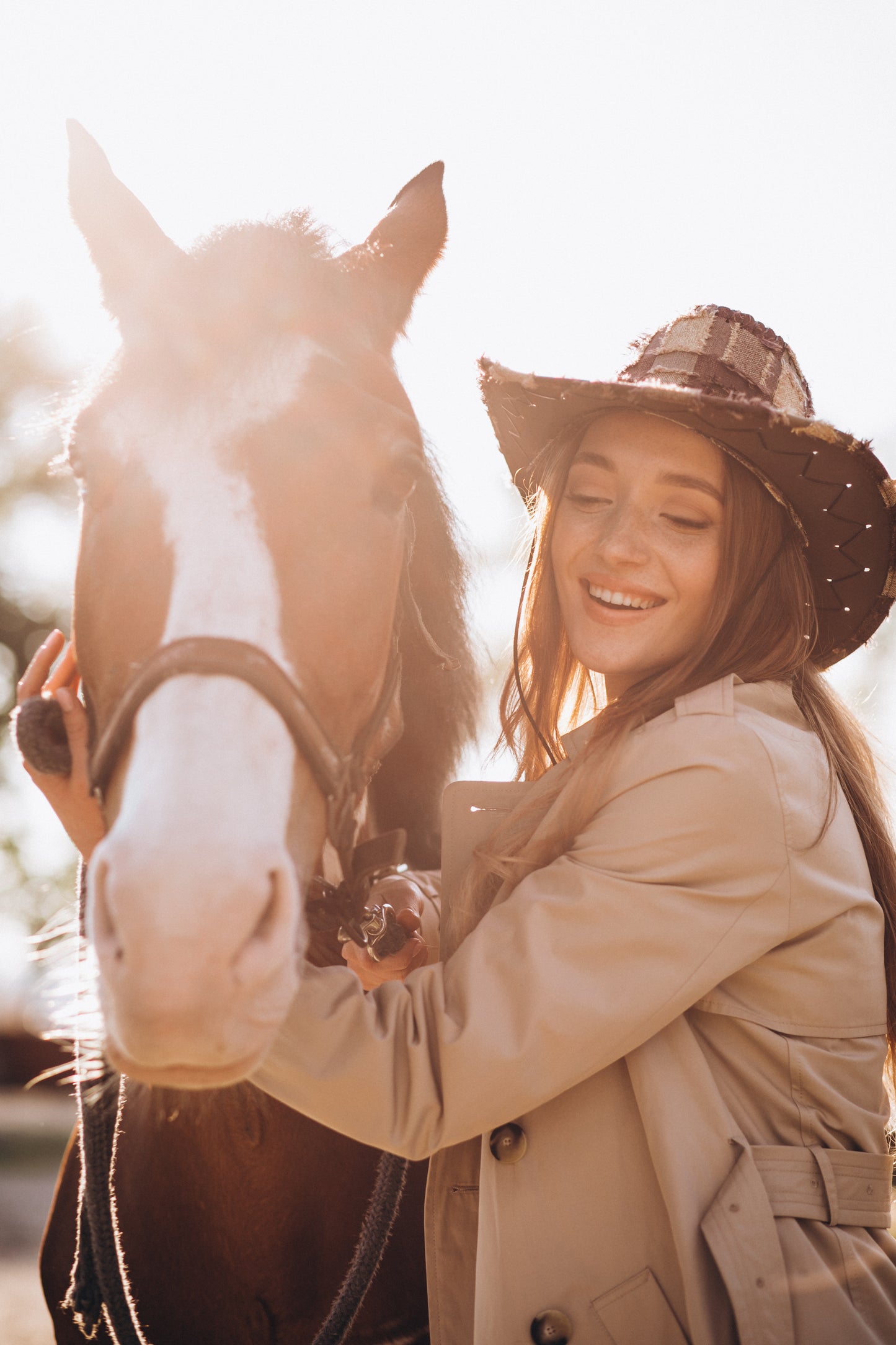 From Cape Town: Private Vineyard Horseback Riding with Wine Picnic